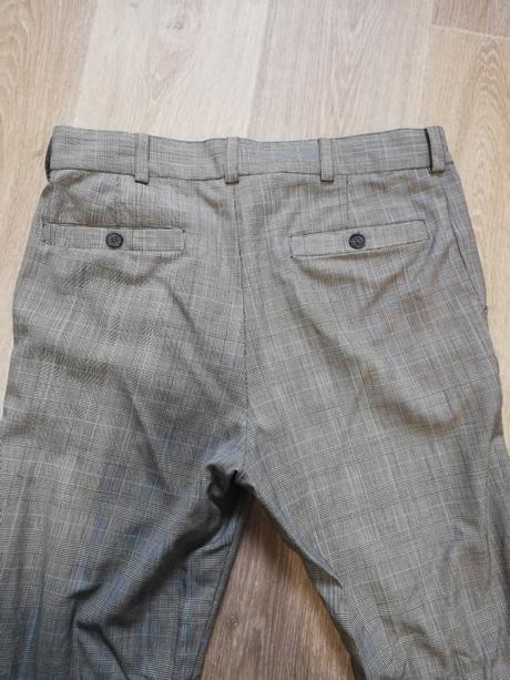 Elegantné nohavice, 30