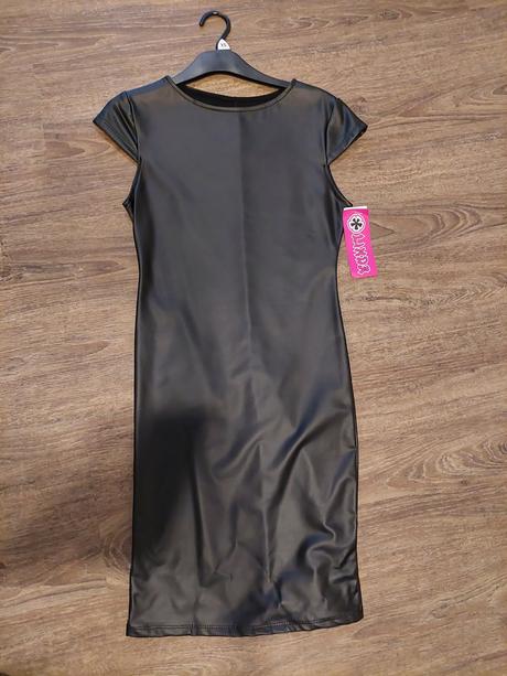 Koženkové šaty, s