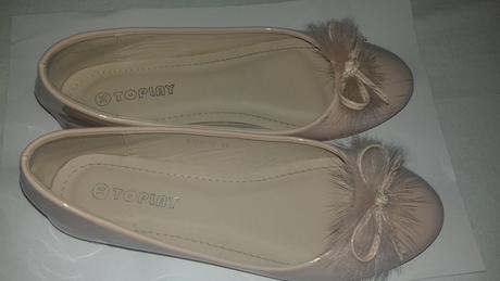 Svetloružové lakovky, 33