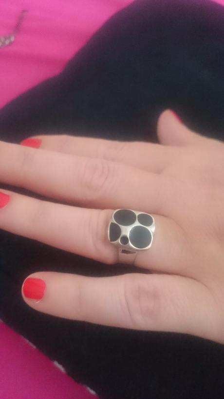 Moderný prsteň z chirurgickej ocele, 