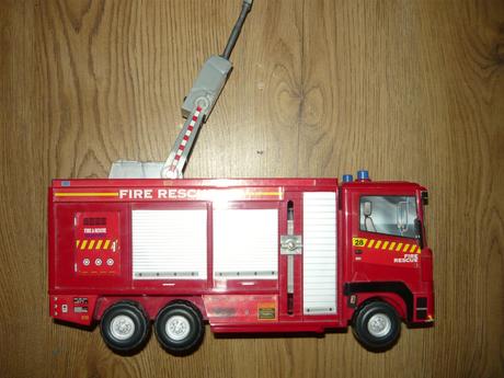 Veľké požiarnické auto 32 cm, 