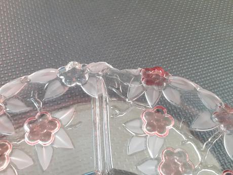 Sklenená stará ozdobná misa kabaret, 