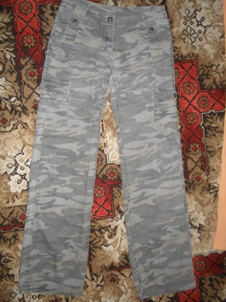 Rôzne dámske nohavice, l