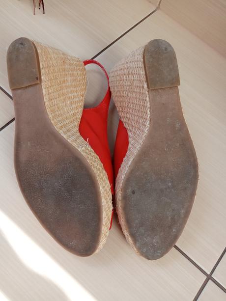 Korkové sandále, baťa,39