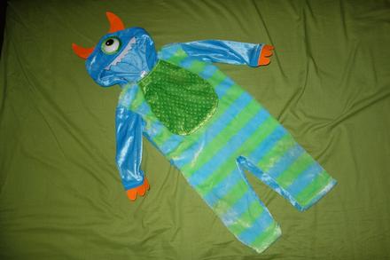 Kostym pre priserku od tu,