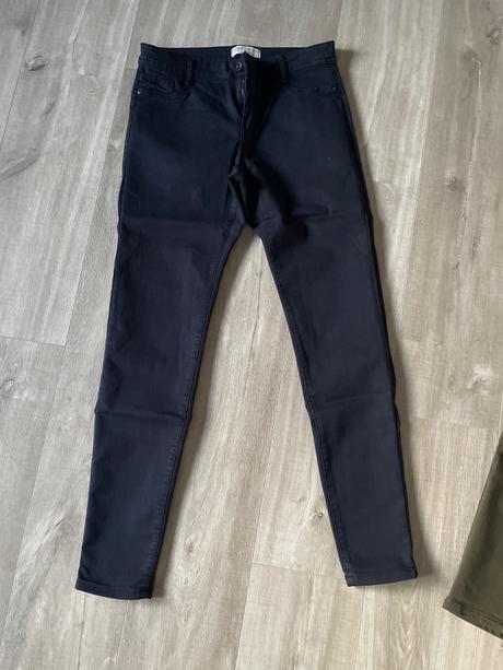 Tenké nohavice, bershka,m