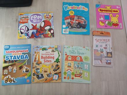 Usborne nalepkove dom/na stavbe, spidey,,