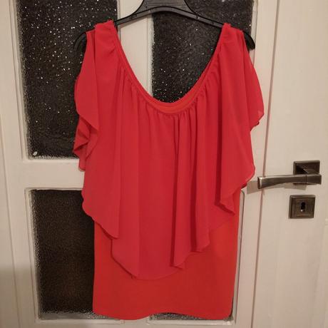 Blúzka s volánom., xs