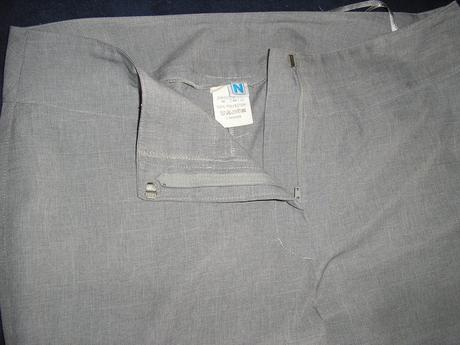 677. sivé nohavice, 50