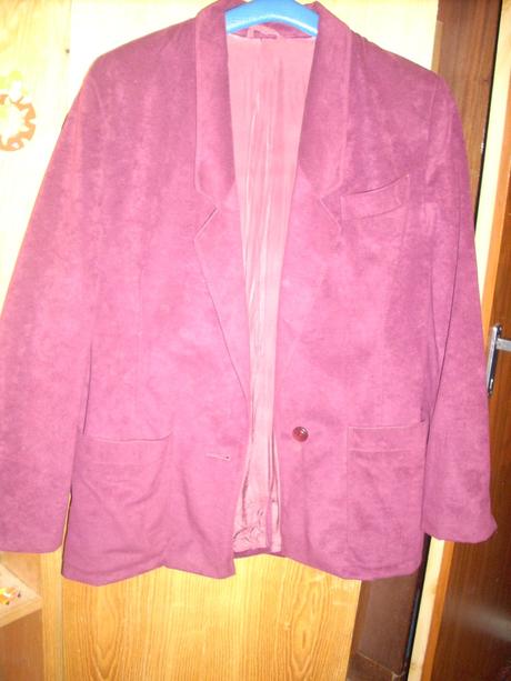 Sukňový kostým, 38