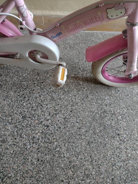 Hello kitty bicyklik, 12