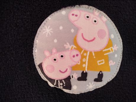 Darujem za postovné 3,90 eur mikinku č.122/128, 128