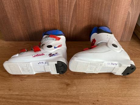 Detské lyžiarky, 28