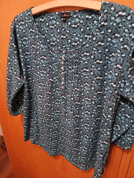 Tyrkysová  tunika, 48