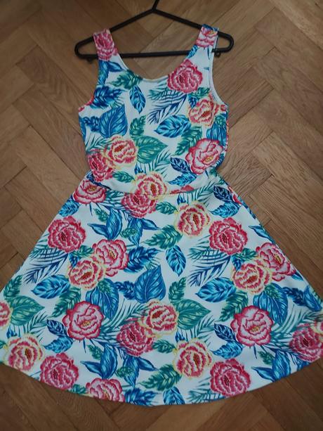 Letné áčkové kvetinkové vzorované šaty, h&m,s