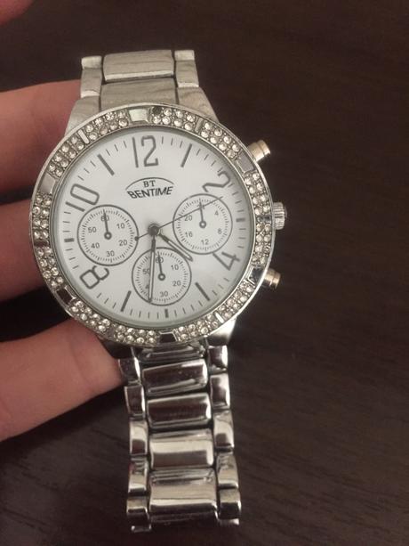 Strieborné hodinky, 