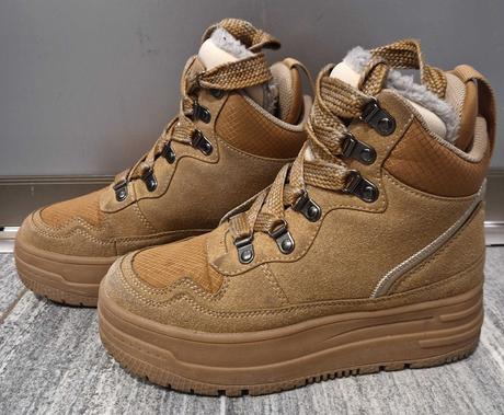 Štýlové zimné topánky na šnurovanie, 36