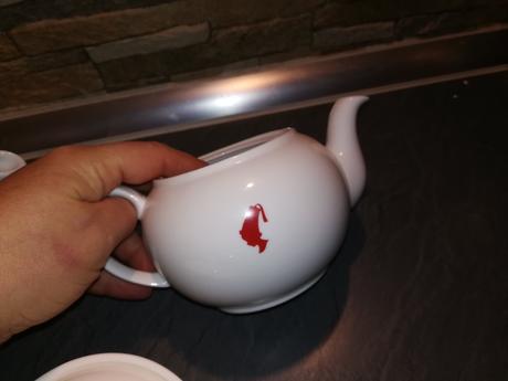 2x cajnik, 1x cukornicka, 