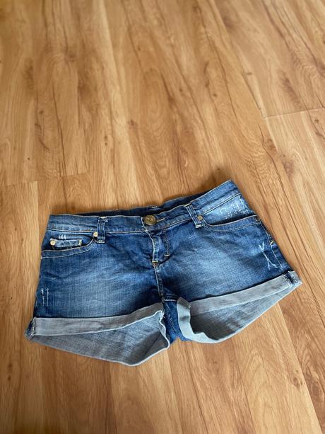 Dievčenské kratasy, xs