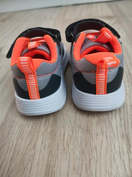 Botasky, elefanten,24