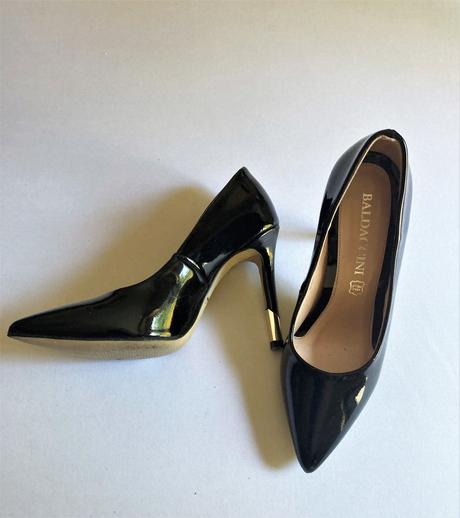 Prava koza,cierne lakovane lodicky vel.35, 35