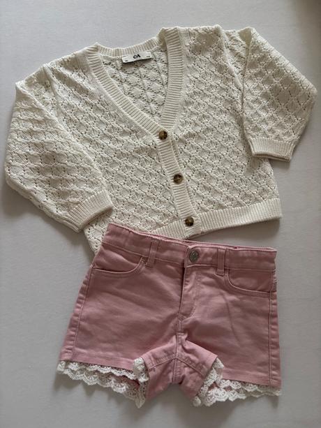 Džínsové šortky h&m s činkou 104, h&m,104
