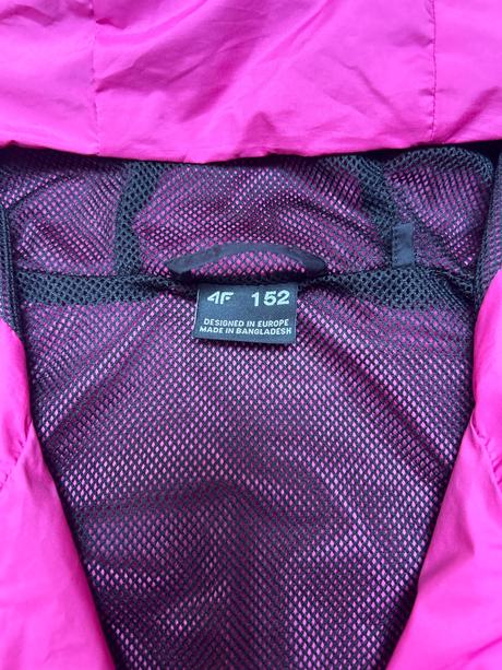 Športová ľahká vetrovka, značka 4f, 152