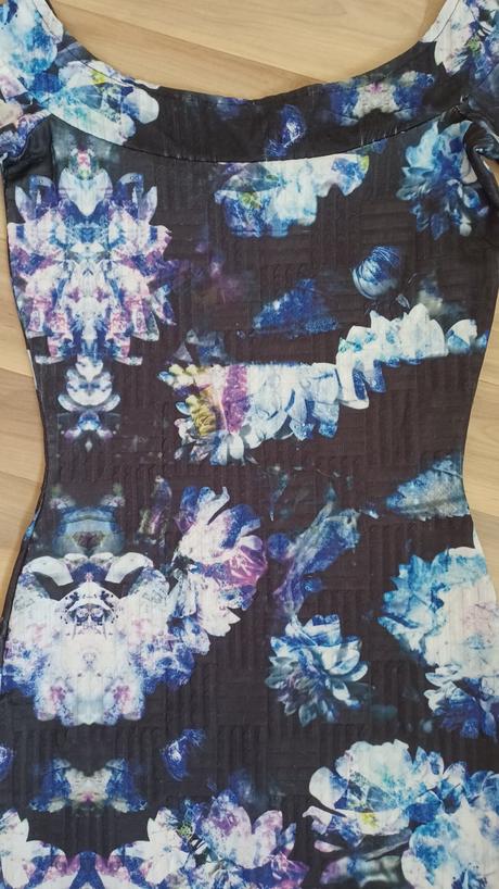 Úzke kvetované šaty, atmosphere,34