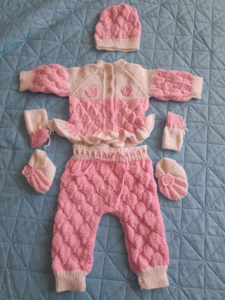 Štrikovaná súprava, 68