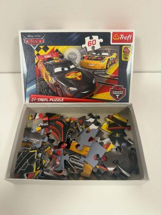 Detské puzzle trefl disney cars autá 60,