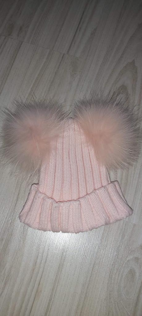 Čiapka s brmbolcami, 116