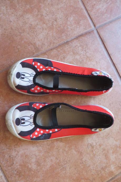 Ľahké cvičky / papučky s minnie - veľ. 29, 29