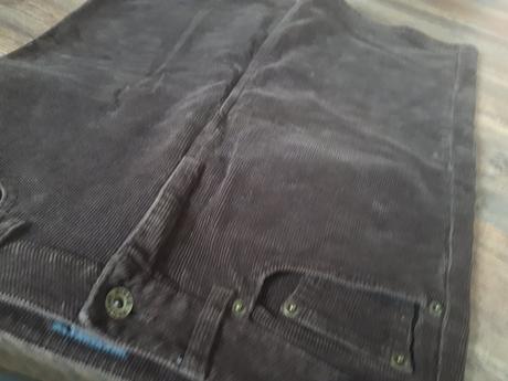 Menčestrová midi sukna project vel 38/40, 40