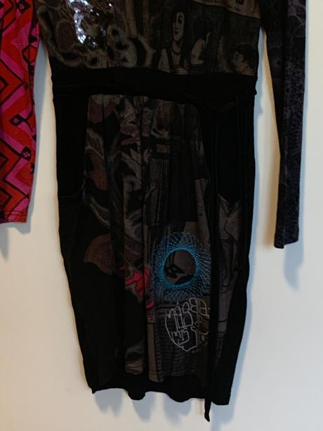 Desigual čierne šaty s aplikáciou, desigual,l