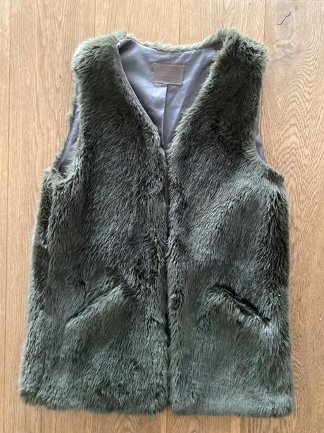 Kozusinova vesta zara, zara,s