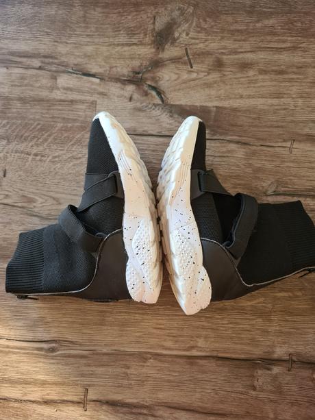 Tenisky, reserved,33