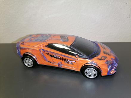 Auto na baterky, bliká aj vydáva zvuky., 