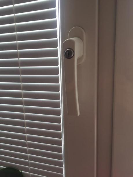 Uzamykatelna klucka na okno 1ks, 