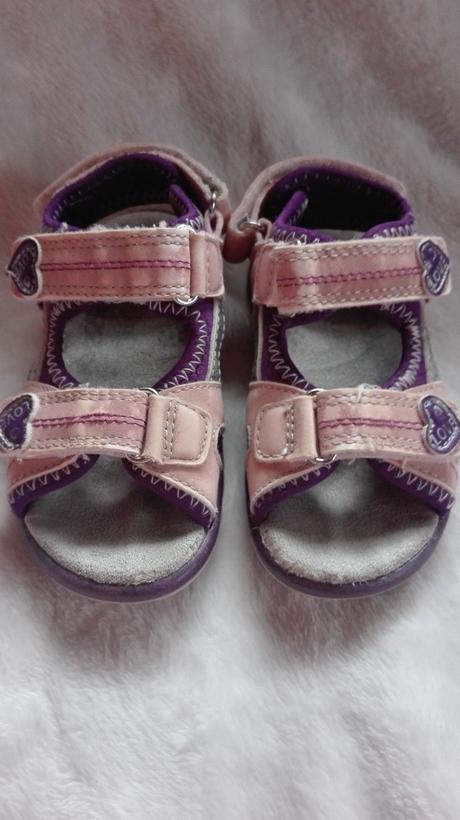 Sandálky, lupilu,24
