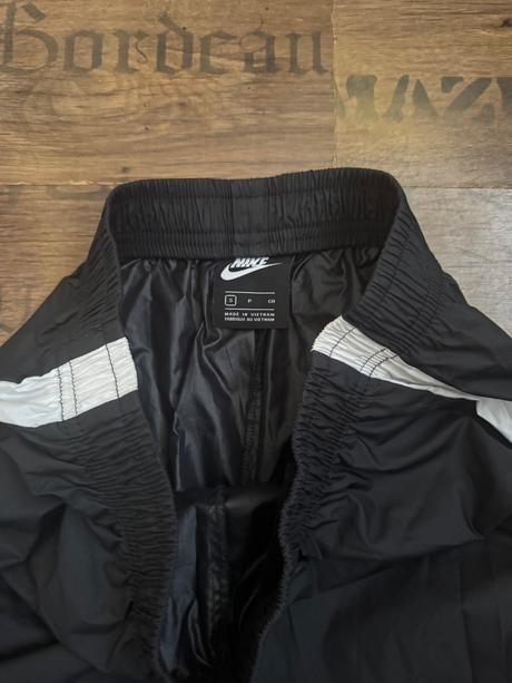 Ľahké šušťáky nike, nike,s