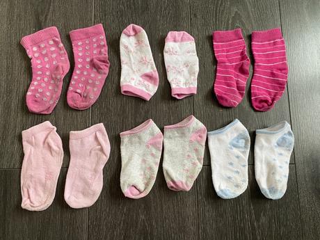 Dievčenské ponožky, 23