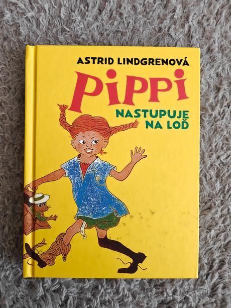 Kniha pippinastupuje na loď,