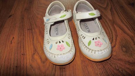 Kožené balerínky, 23