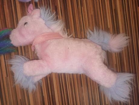 Rozne jednorozce plysaky, 