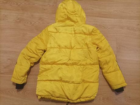 Žltá bunda, reserved,152
