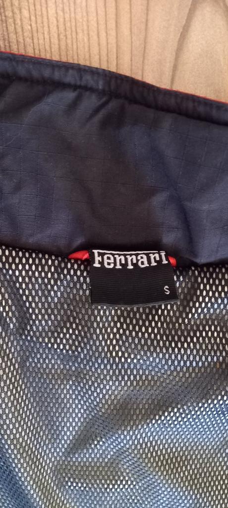 Zimna bunda ferrari vel.m, s