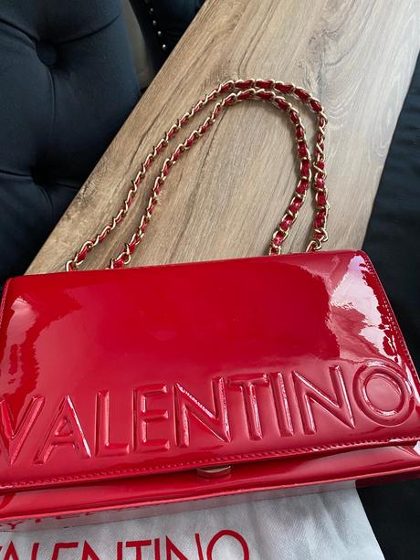 Valentino kabelka, valentino