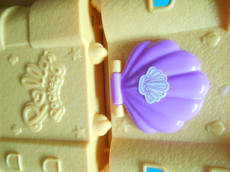 Mattel poly pocket hrad z piesku,