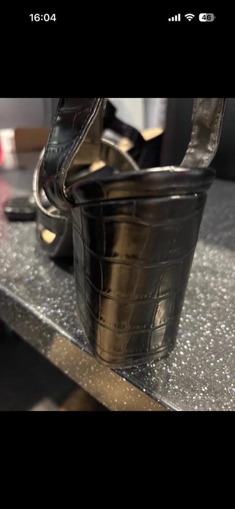 Sandále s hadím vzorom, 38