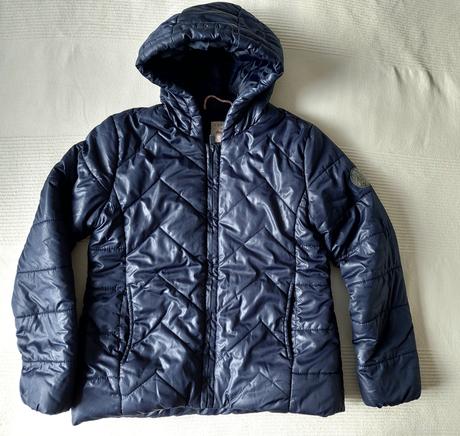 Vetrovka, esprit,134